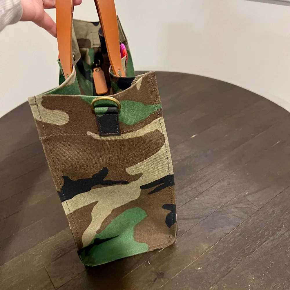 Parker Thatch Camo Handbag - Picture 3 of 7